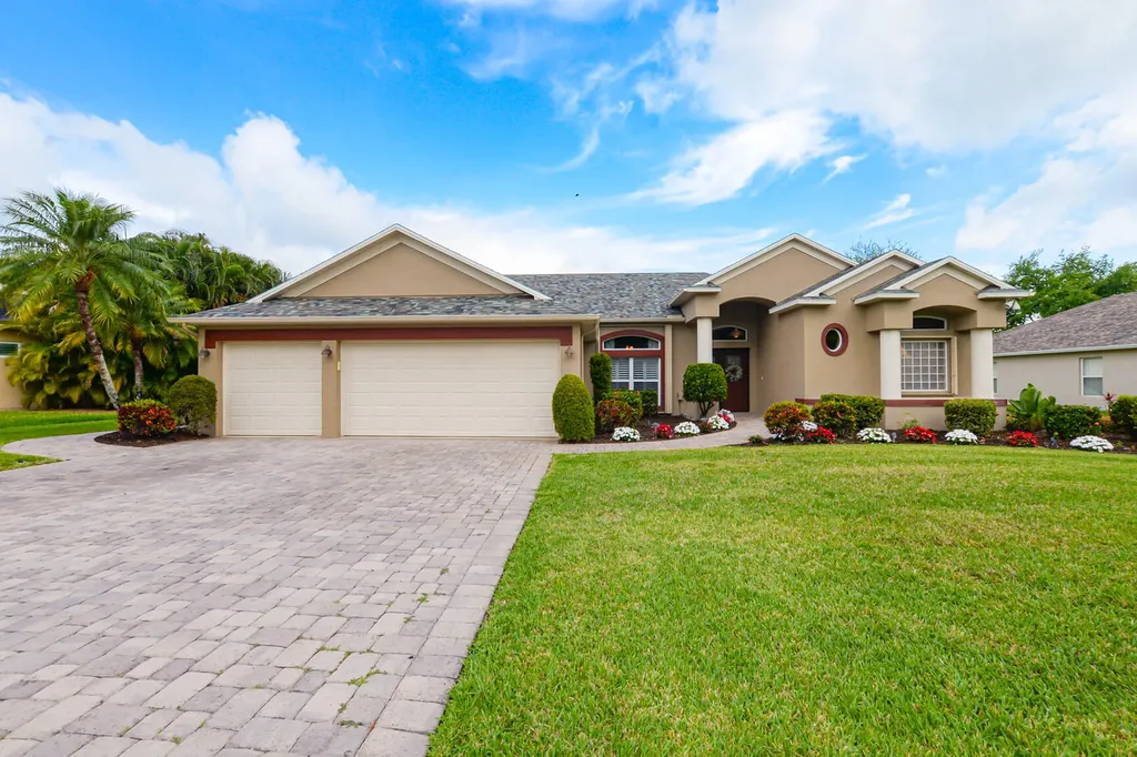 2803 Serenity Circle S Fort Pierce FL 34981