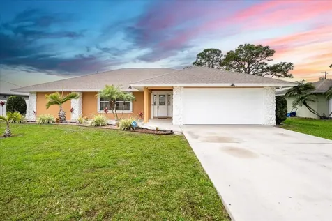 526 SE Euclid Lane Port St Lucie FL 34983
