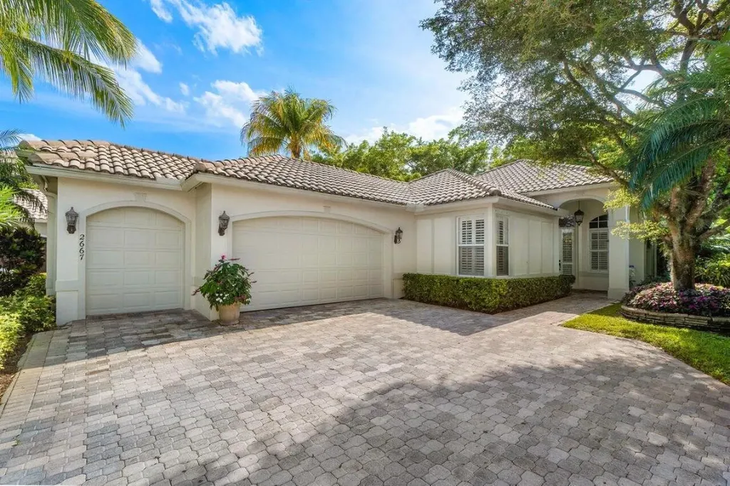 2667 Players Court Wellington FL 33414