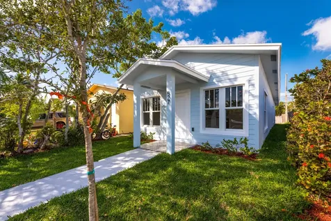 527 N F Street Lake Worth Beach FL 33460