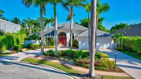 17562 Scarsdale Way Boca Raton FL 33496