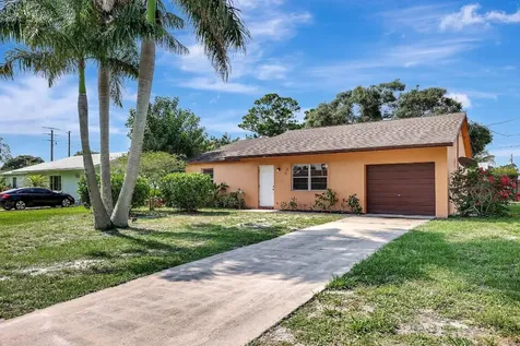 916 SE 8th Street Stuart FL 34994