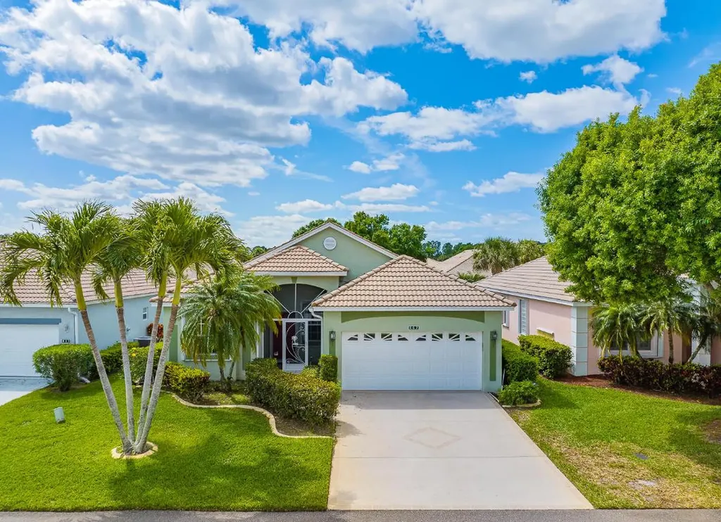 867 NW Sarria Court Port St Lucie FL 34986
