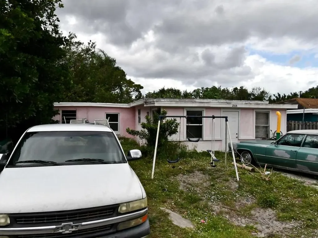 2008 San Marcos Avenue Fort Pierce FL 34946