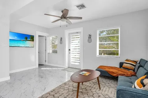 1325 N Federal Highway Lake Worth Beach FL 33460