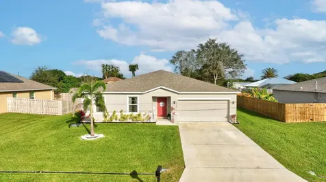 3725 SW Kasin Street Port St Lucie FL 34953