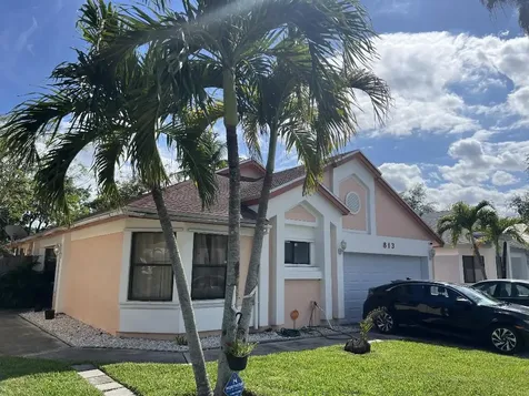 813 E Palm Run Drive North Lauderdale FL 33068
