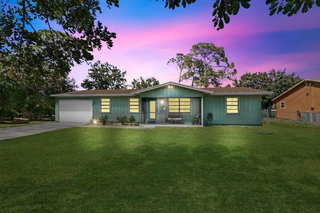 287 SW Moselle Avenue Port St Lucie FL 34984