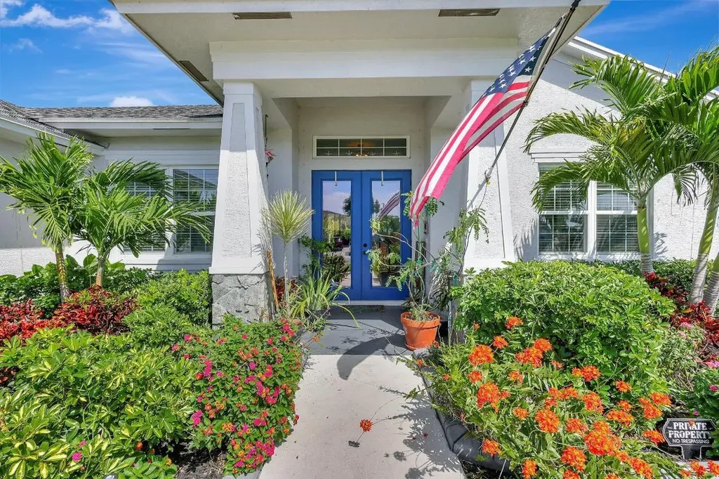 2489 SW Summit Street Port St Lucie FL 34984