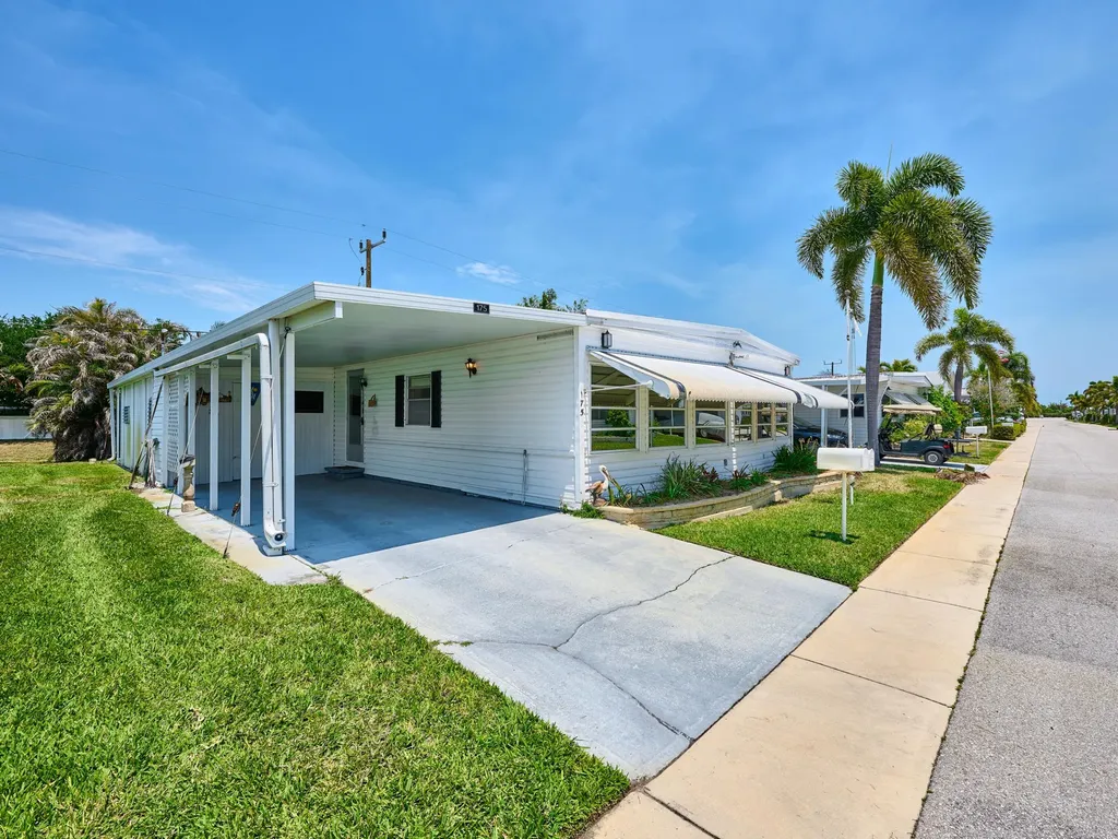 4300 SE Saint Lucie Boulevard Stuart FL 34997