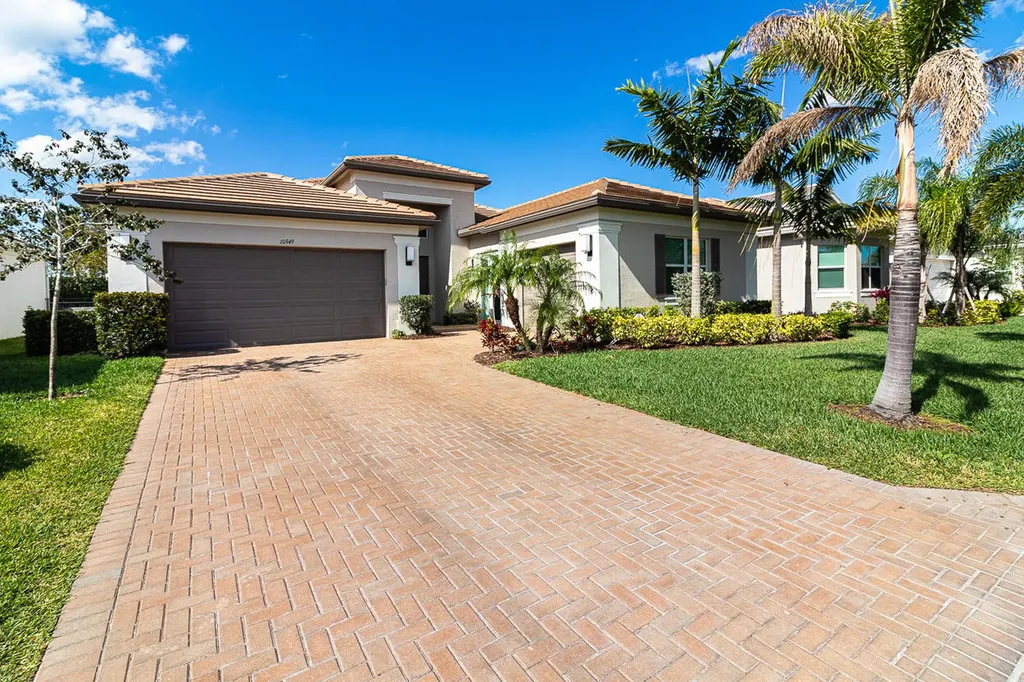 10949 SW Ivory Springs Lane Port St Lucie FL 34987