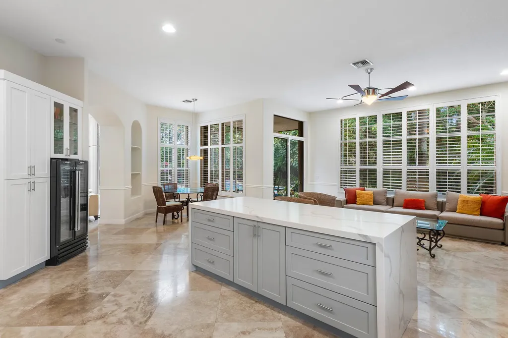 16415 Via Venetia W Delray Beach FL 33484