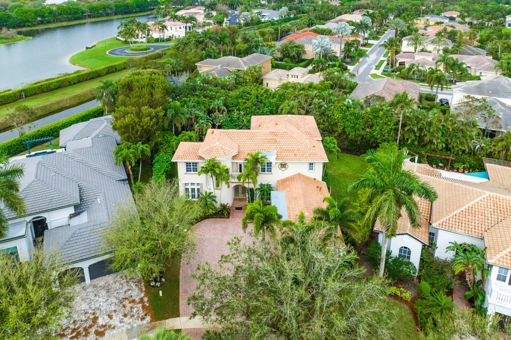 16415 Via Venetia W Delray Beach FL 33484