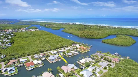 10807 SE Ensign Court Hobe Sound FL 33455