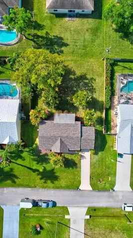 2324 SE Gillette Avenue Port St Lucie FL 34952