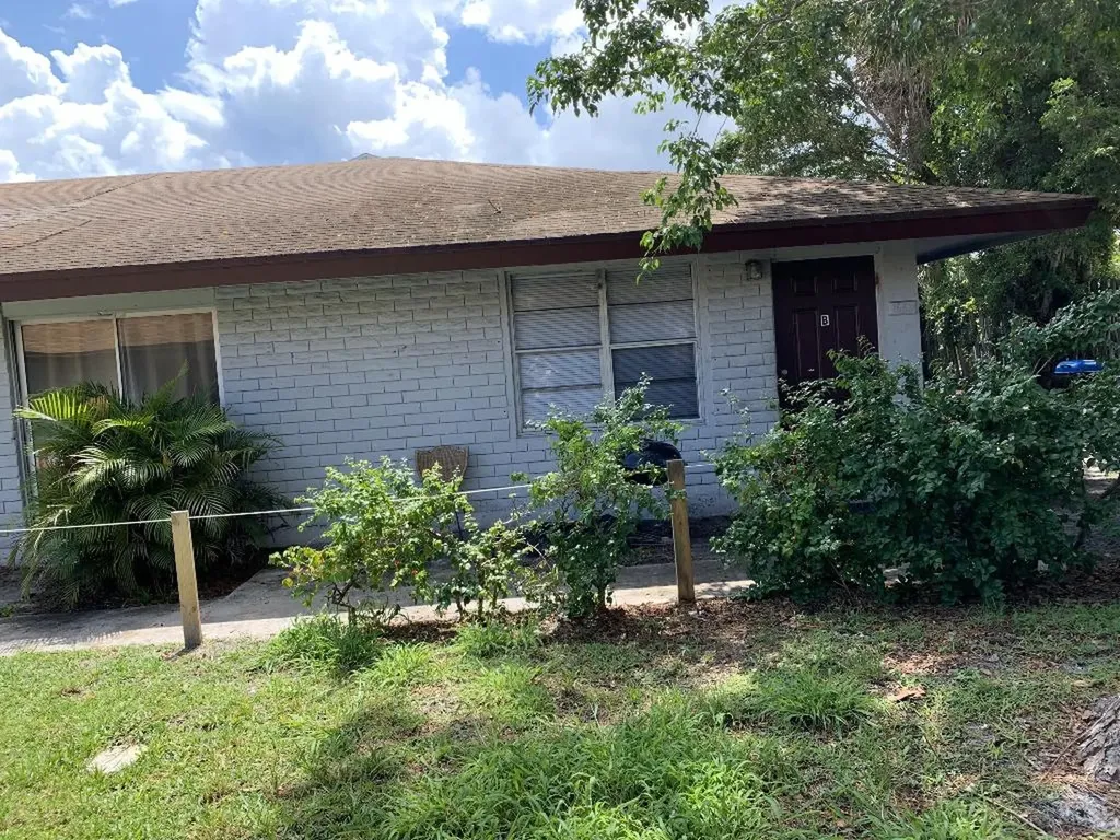 1669 W 27th Street Riviera Beach FL 33404