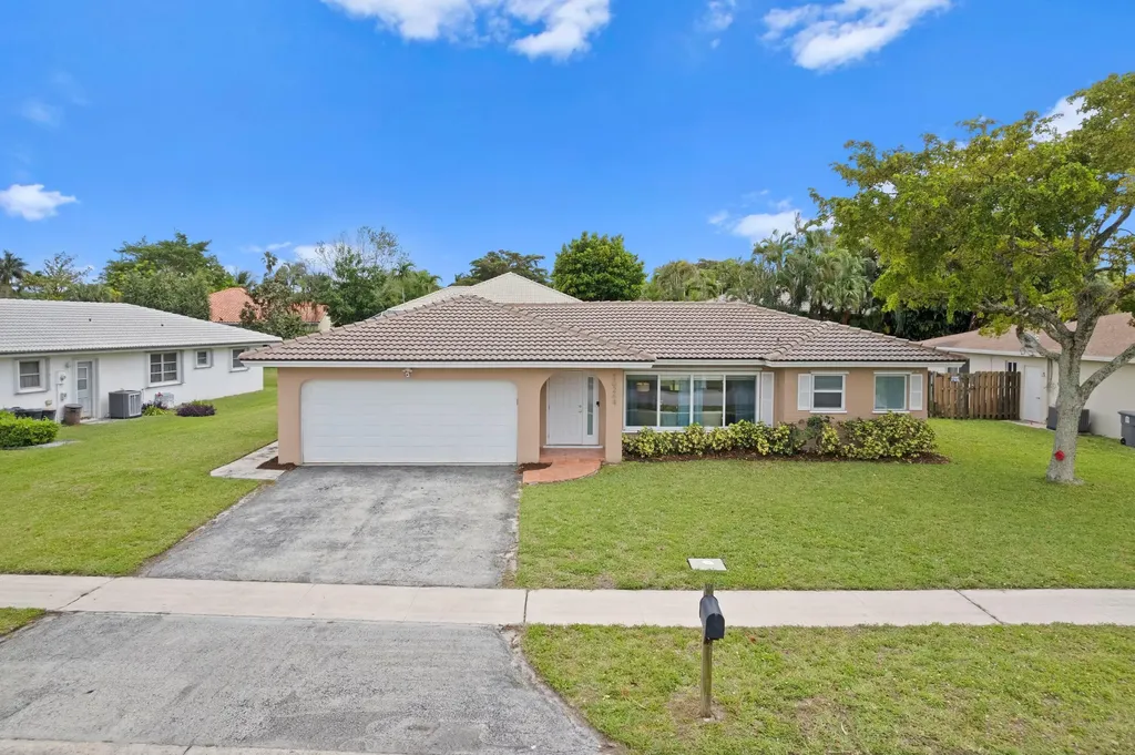 10264 Dorchester Drive Boca Raton FL 33428