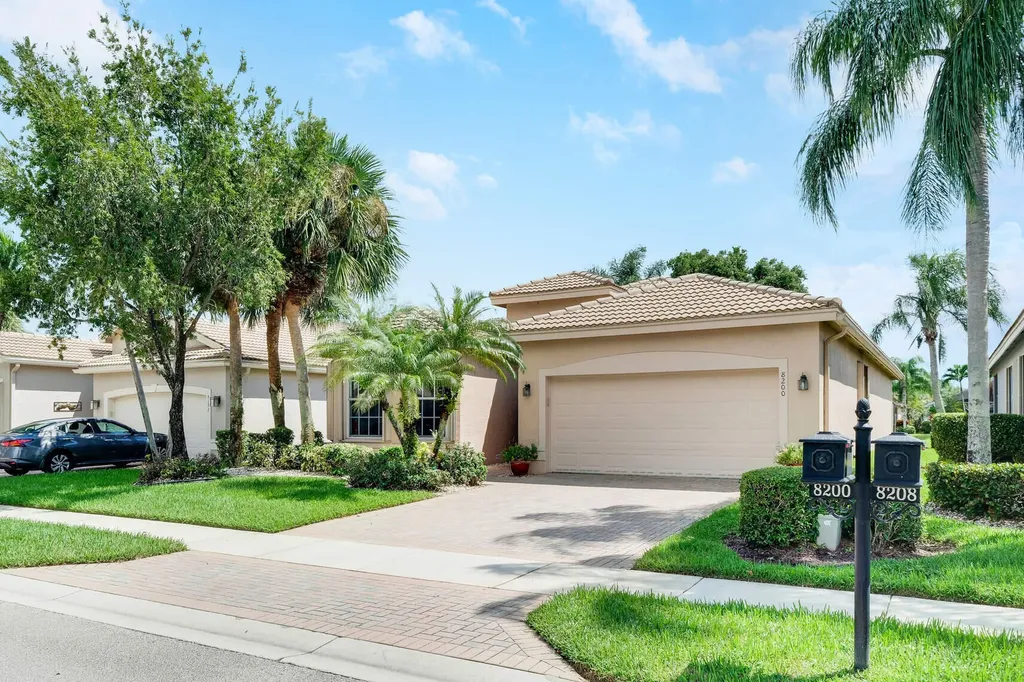 8200 Playa Del Sur Boulevard Lake Worth FL 33467