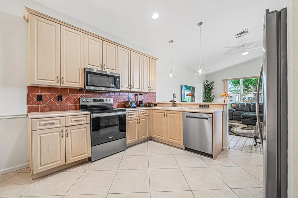 8200 Playa Del Sur Boulevard Lake Worth FL 33467