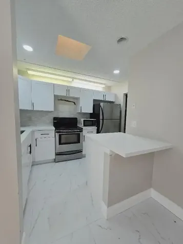 1502 Waterview Circle Palm Springs FL 33461