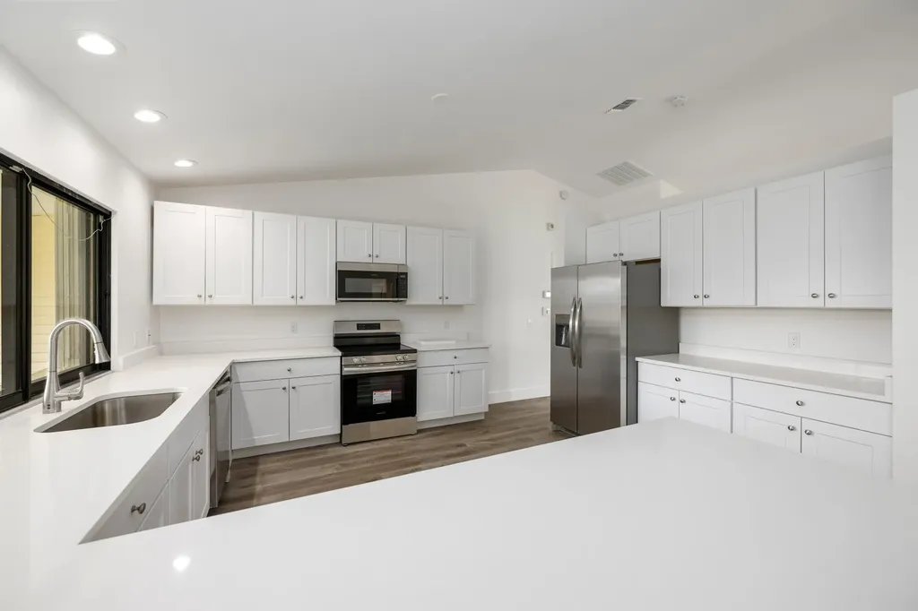 1810 SW Bellevue Avenue Port St Lucie FL 34953