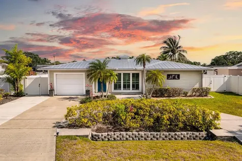 673 SE Calmoso Drive Port St Lucie FL 34983