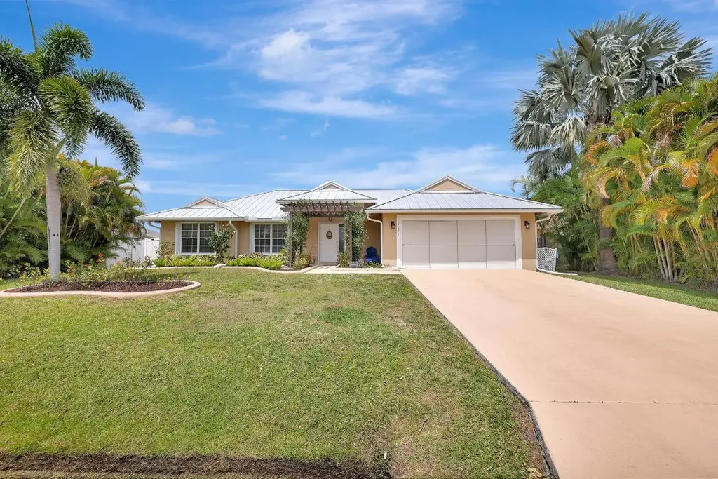 1273 SW Mancuso Avenue Port St Lucie FL 34953
