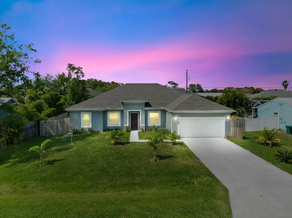 2172 SE South Buttonwood Drive Port St Lucie FL 34952