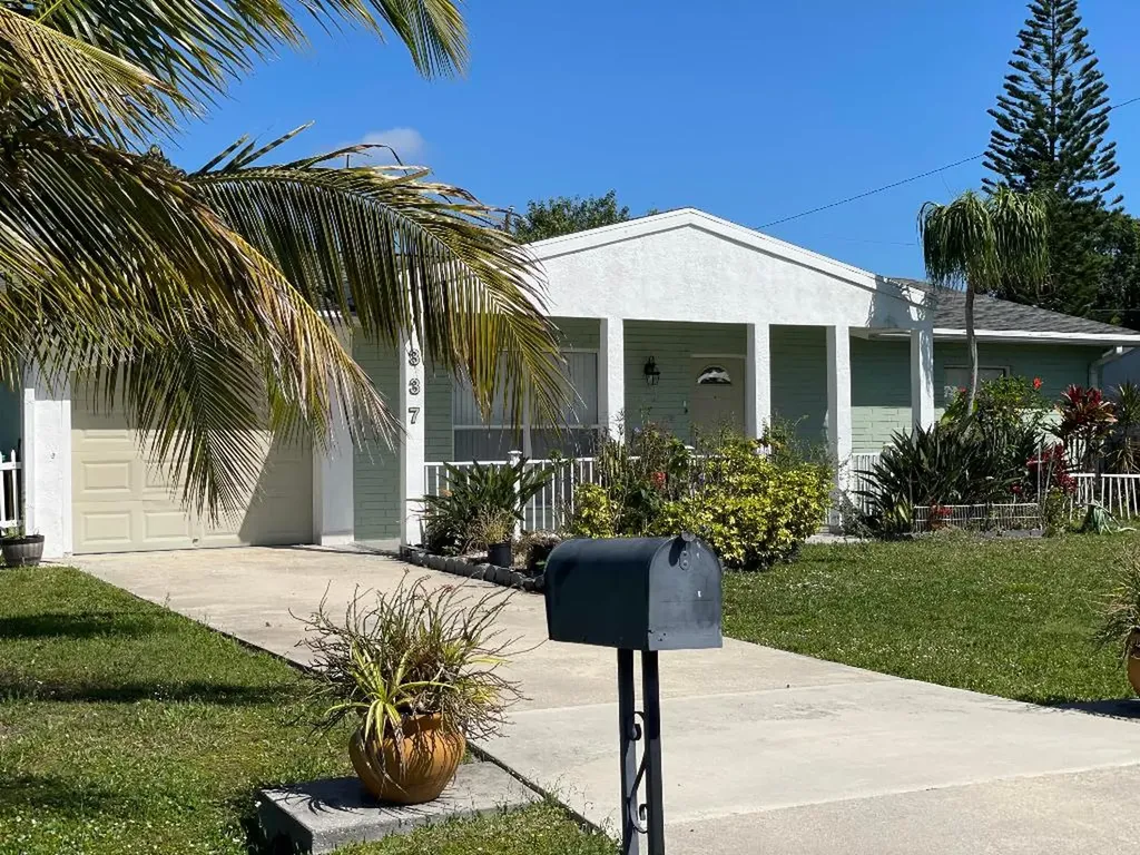 337 SE Husted Terrace Port St Lucie FL 34983