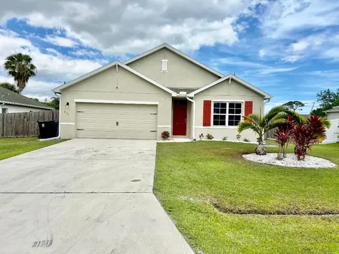 631 SE Starflower Avenue Port St Lucie FL 34983
