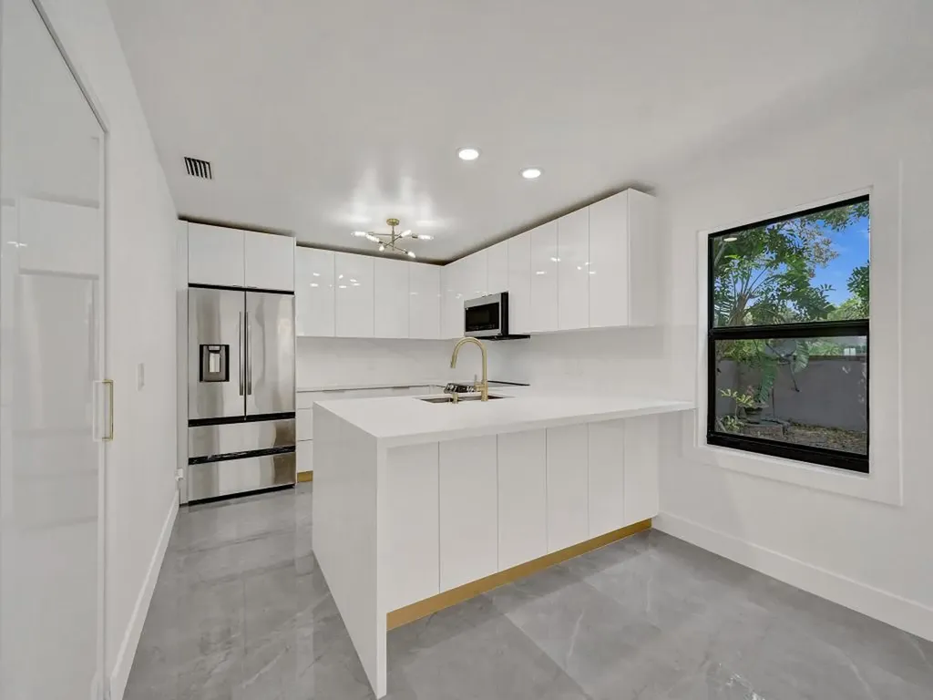10799 NW 17th Street Plantation FL 33322