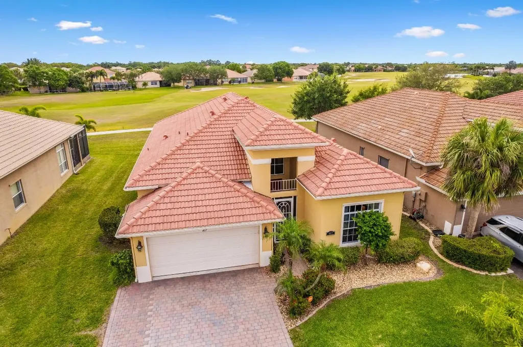 407 NW Stratford Lane Port St Lucie FL 34983