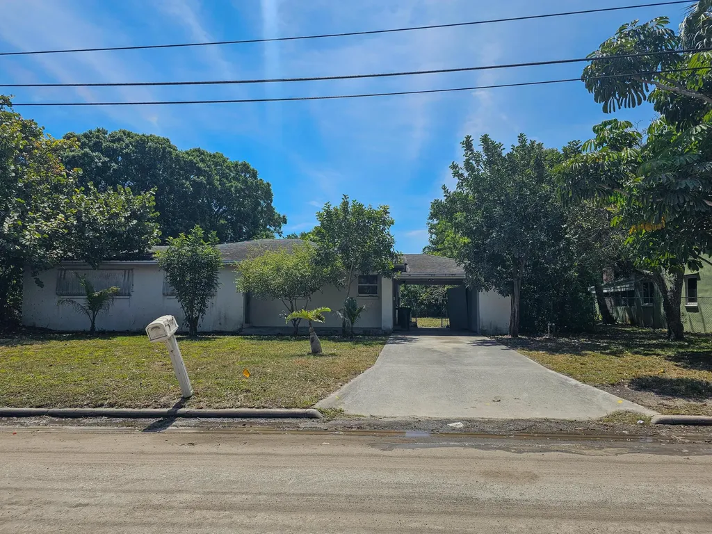 707 Ohio Avenue Fort Pierce FL 34950