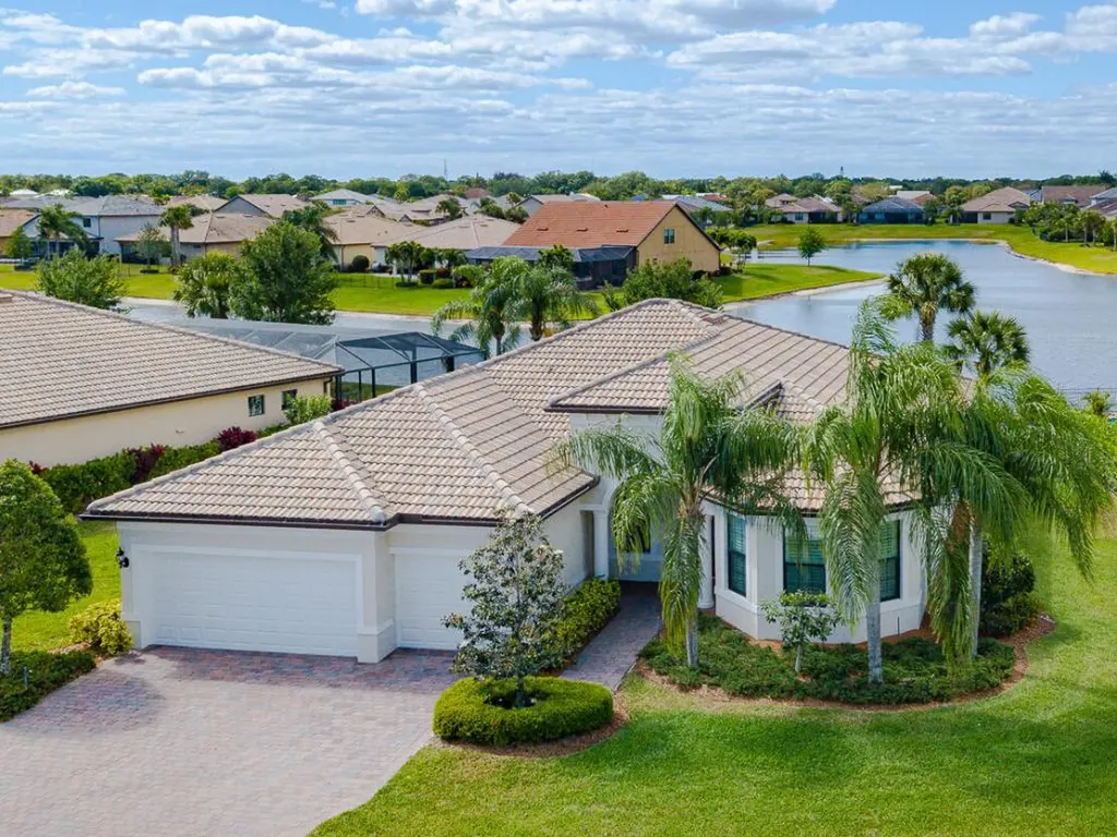 628 SE Monteiro Drive Port St Lucie FL 34984
