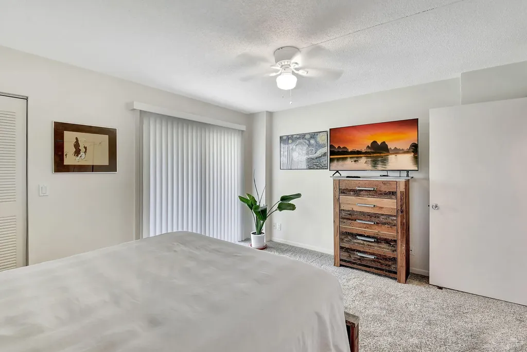 7185 Huntington Lane Delray Beach FL 33446