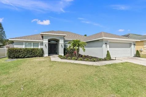 734 NE Eastlake Street Port St Lucie FL 34983
