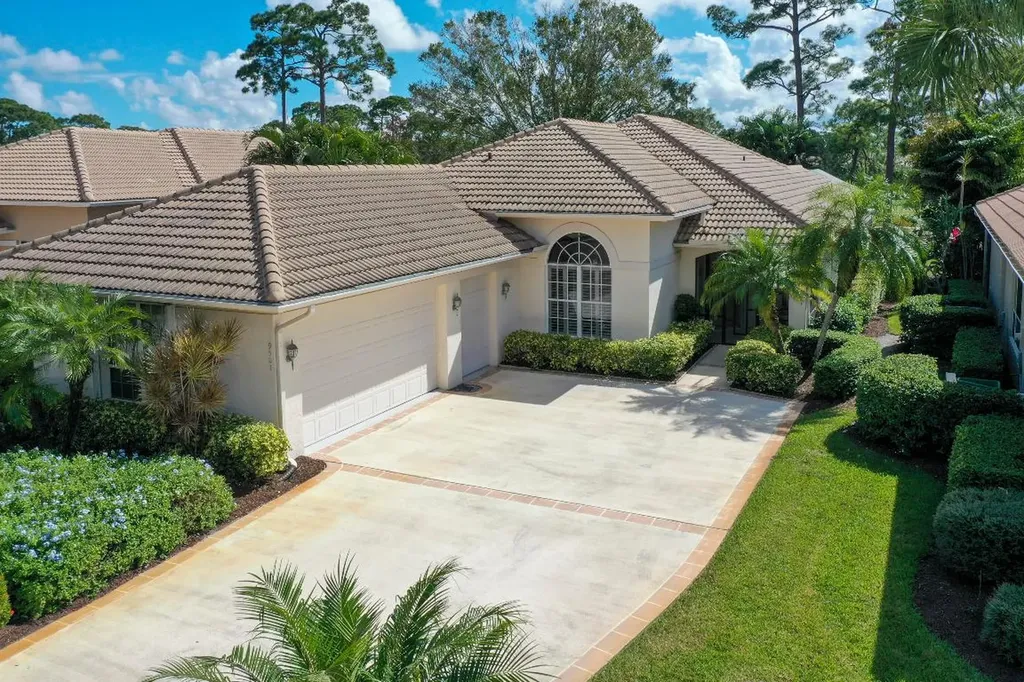 9501 Avenel Lane Port St Lucie FL 34986