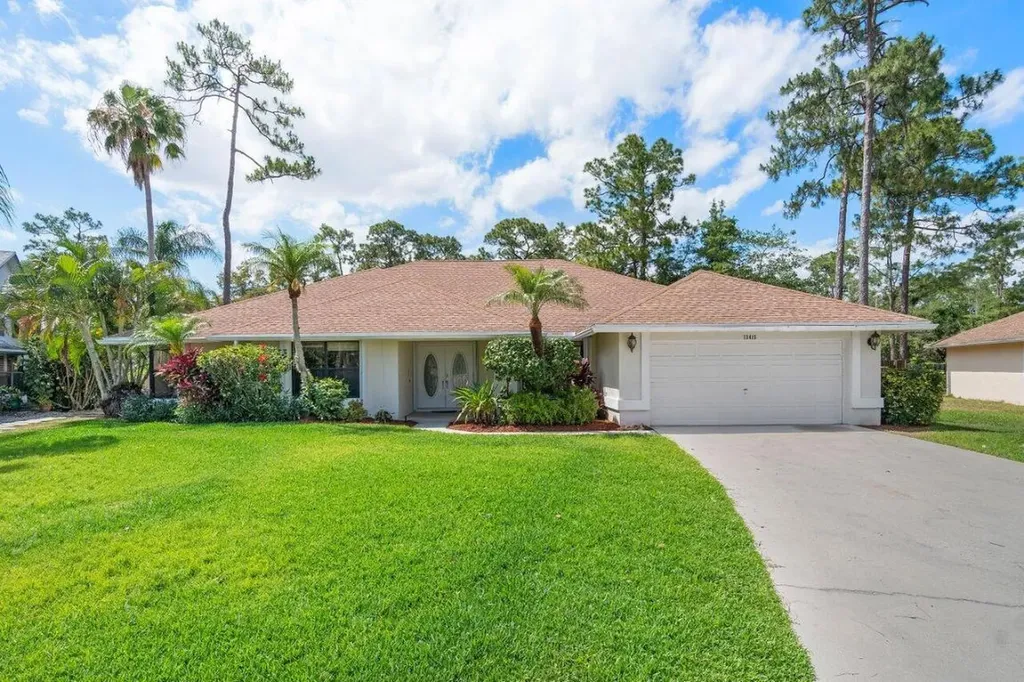 13415 Kingsbury Drive Wellington FL 33414