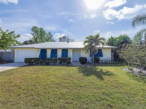 679 SE Forgal Street Port St Lucie FL 34983