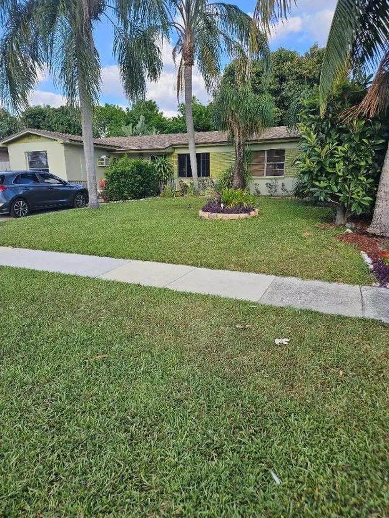 2700 NW 1st Street Boynton Beach FL 33435