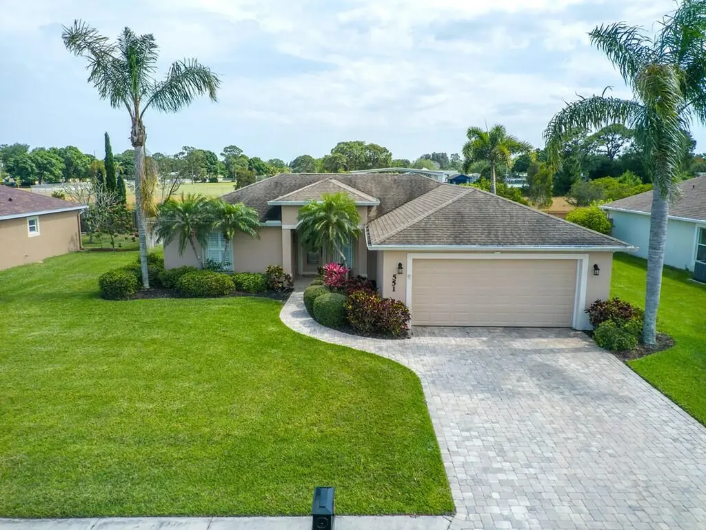 551 High Hawk Circle Vero Beach FL 32962
