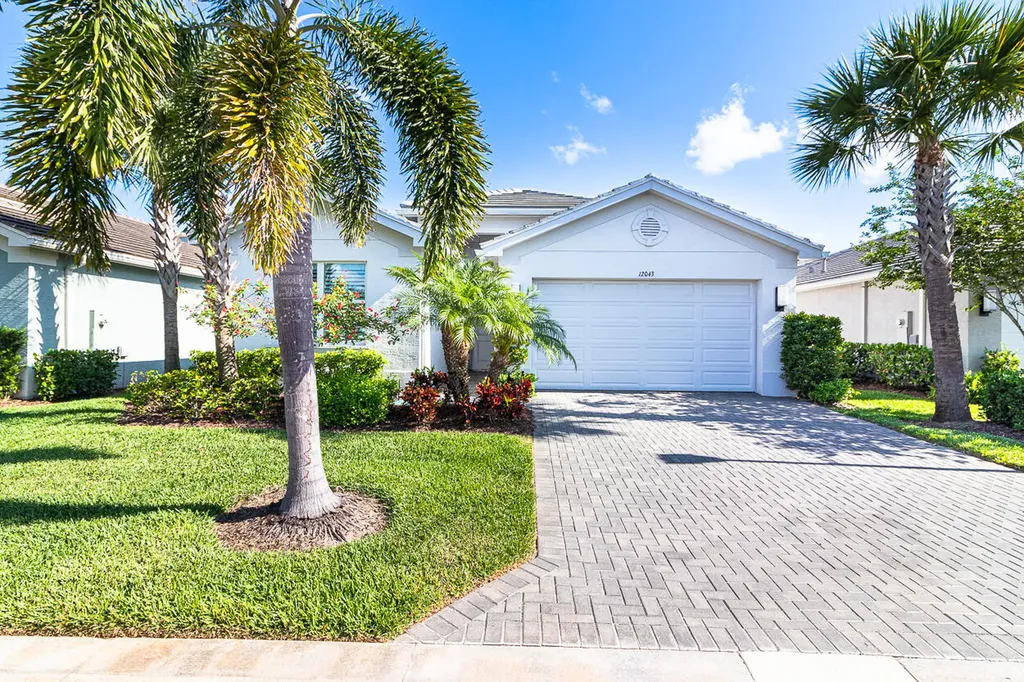 12043 SW Jasper Lake Way Port St Lucie FL 34987