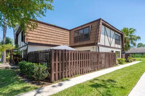 128 Weybridge Circle Royal Palm Beach FL 33411