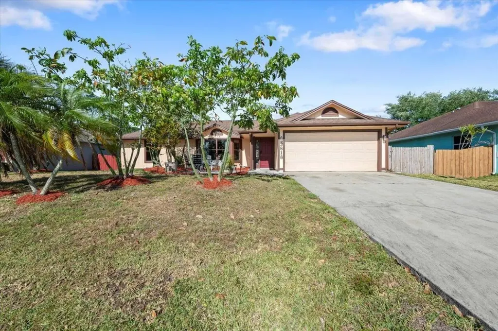 3818 SW Alice Street Port St Lucie FL 34953