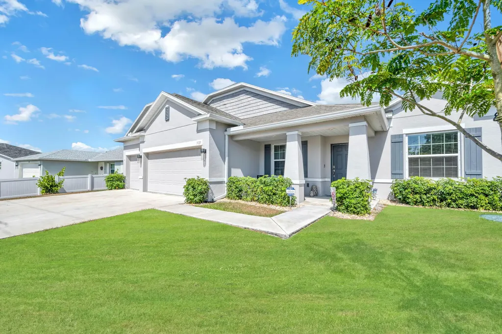 3725 SW Jack Street Port St Lucie FL 34953