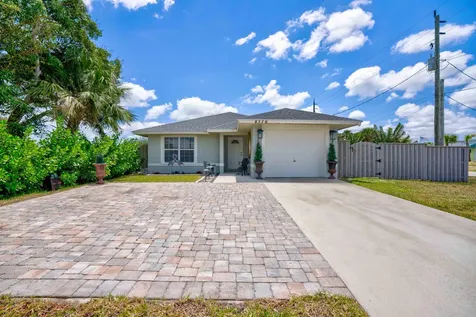 8376 SE Alamanda Way Hobe Sound FL 33455