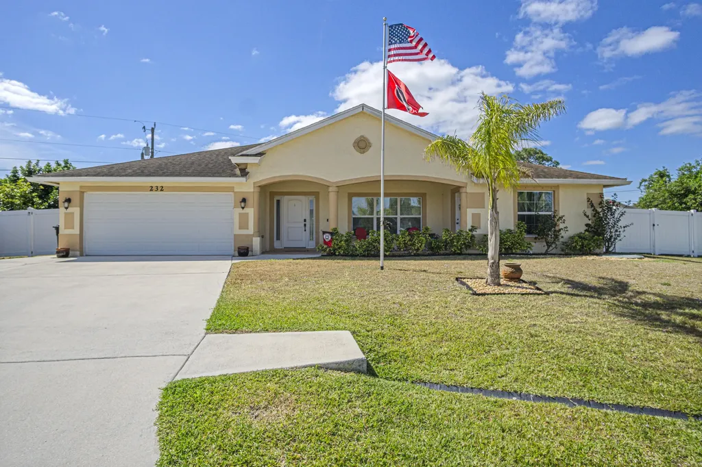 232 SW Volta Court Port St Lucie FL 34953