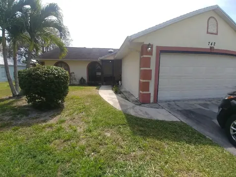 742 SW Jacoby Avenue Port St Lucie FL 34953
