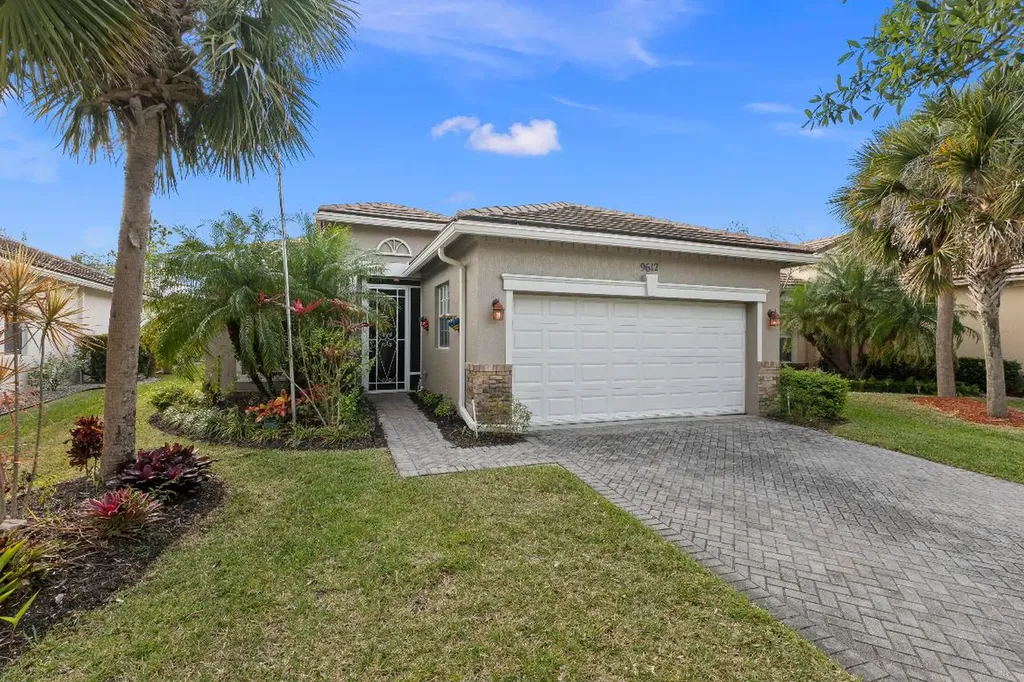 9612 SW Flowermound Circle Port St Lucie FL 34987