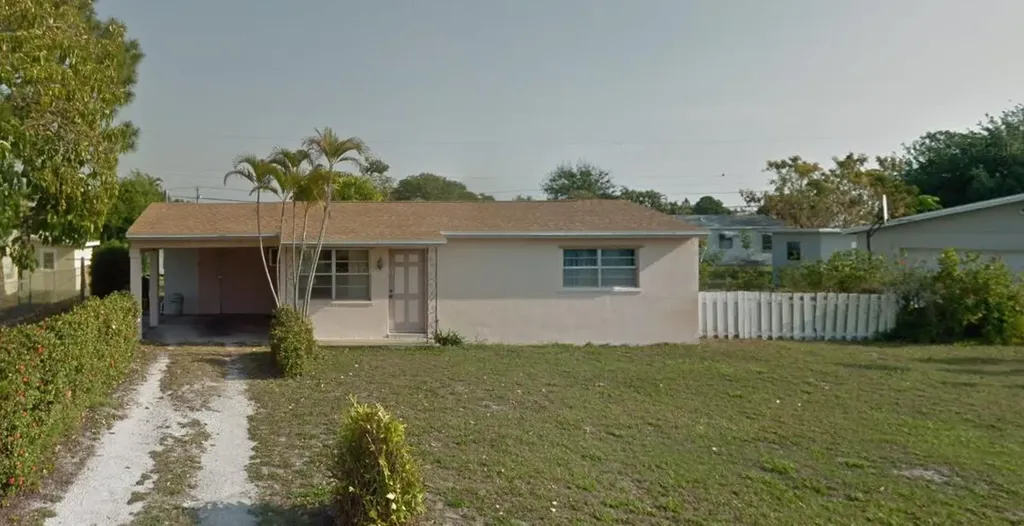 3137 Frost Road Palm Springs FL 33406